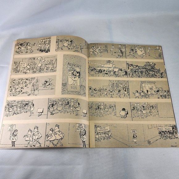 Mad Magazine Issue #132 January 1970 Xmas Season Greetings, Have A Ball Issue‎ - Picture 6 of 7